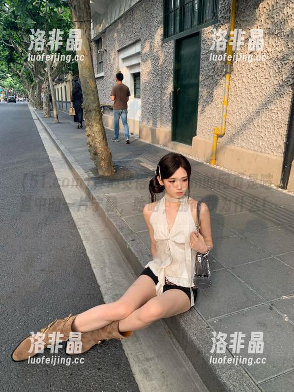 真心觉得51.com的网页是喧嚣中的一片宁静，哈哈，别问我为什么！