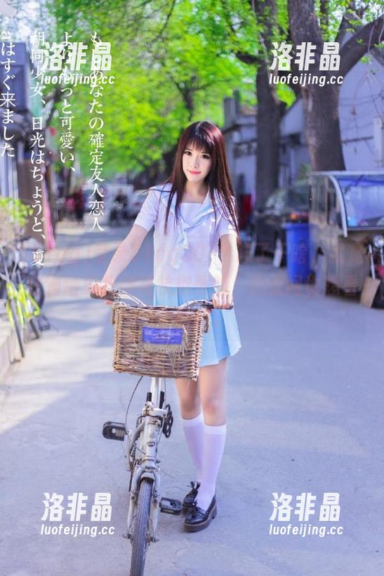 登录51cg007，忘了干啥，就是在那给瓜妆得花枝招展的，恍惚间也想看个热闹。