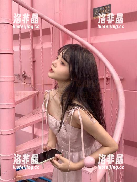 导航到“51吃瓜fun”，那里的八卦像小鸟一样狂欢，马上要飞走了！