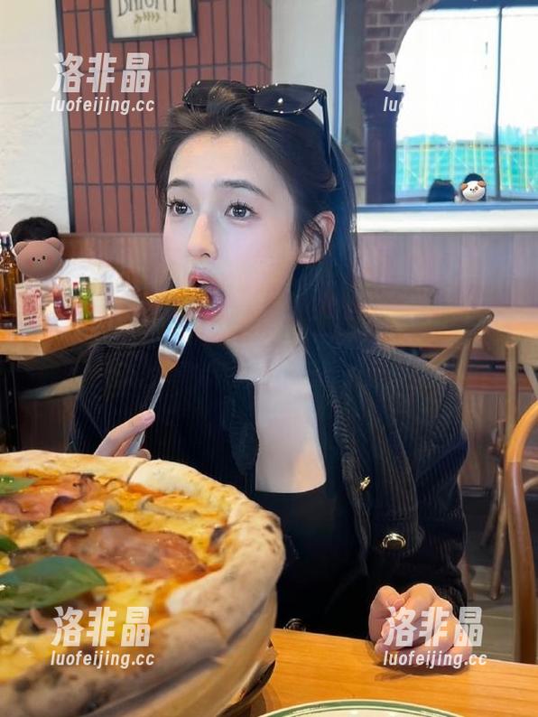 下载51吃瓜网，登录界面就像吃瓜前的等待，这个巴士怎么还不来？