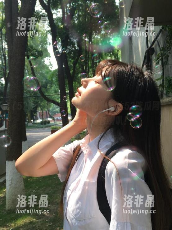 再吵也不怕，直达52吃瓜网，避开邻居的高音喇叭！