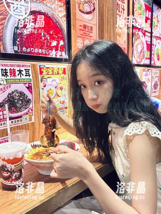 91吃瓜中心 吃瓜不止要看内容,今天在“91吃瓜中心”我甚至被角色的身份迷到了!