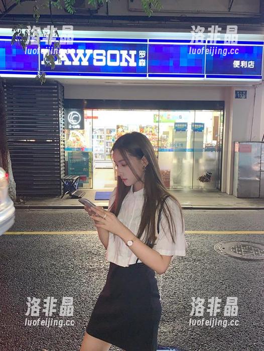 一秒到达吃瓜现场！hlw传送门，要不要试试？