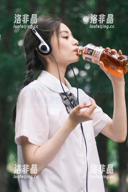 hlw苹果版上线，吃瓜群众欢跃，快来更新你的流量秘籍！