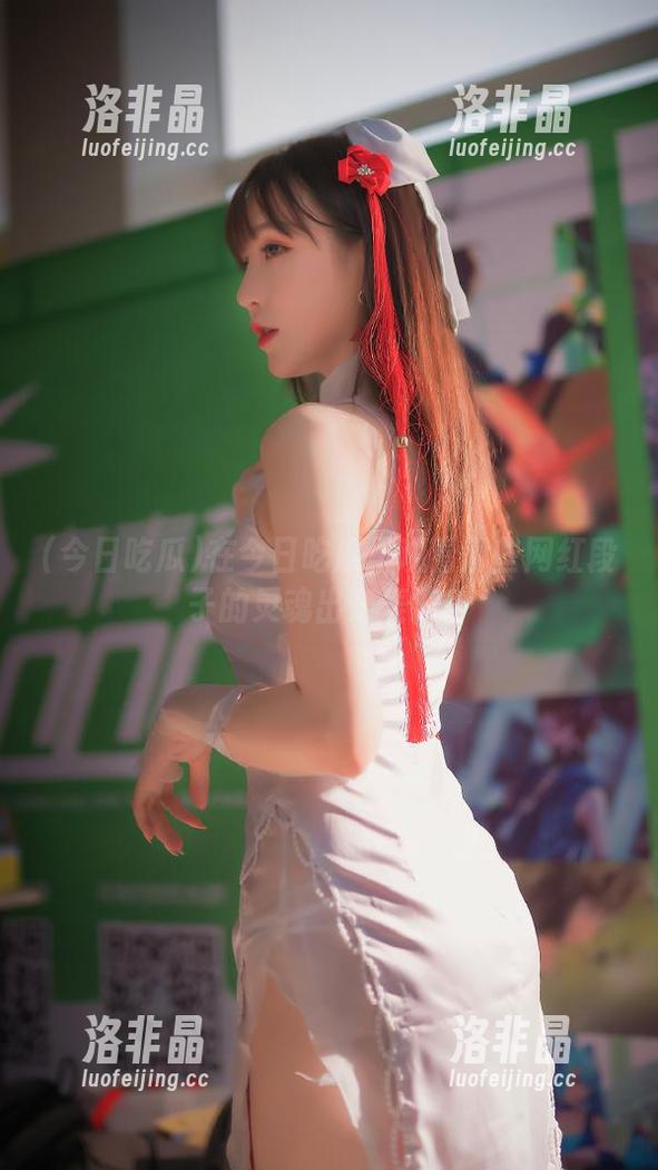 在今日吃瓜里观看那些网红段子的灵魂出窍表演！