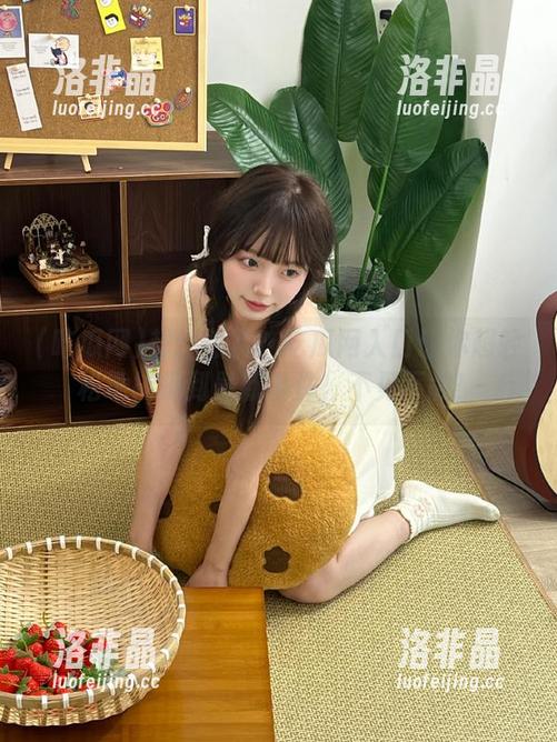 想追热点？吃瓜网入口让你超轻松地捕捉到最新事件，不见不散！