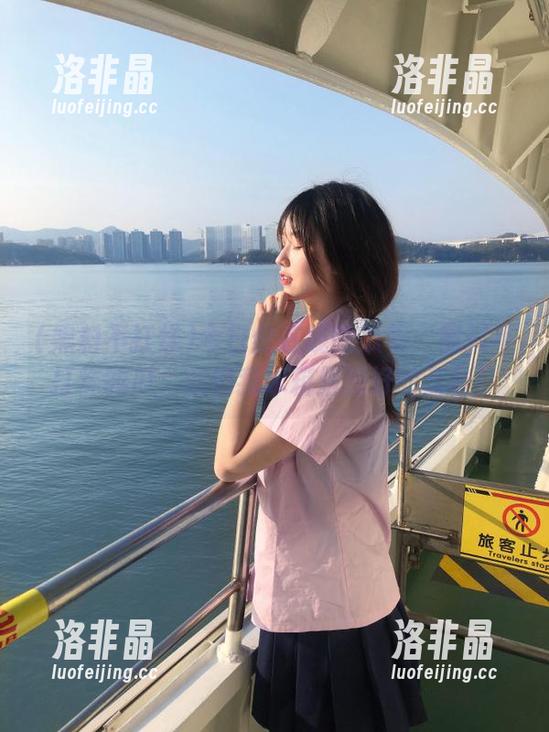 今日份在线吃瓜节：黑料不打烊的瓜，就像我冰箱里剥好的荔枝！