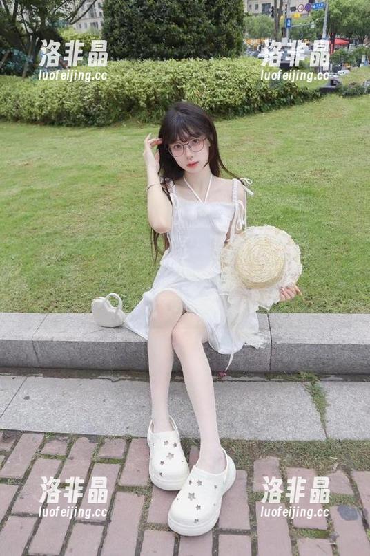 黑料不打烊 无聊到想抖个腿,登录黑料不打烊,看到那种你想都不敢想的奢侈生活。