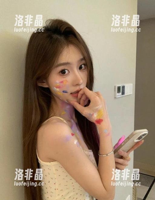 在线嗑瓜，看黑料吃瓜网如何反转，让你对“黑暗”有了新界说。