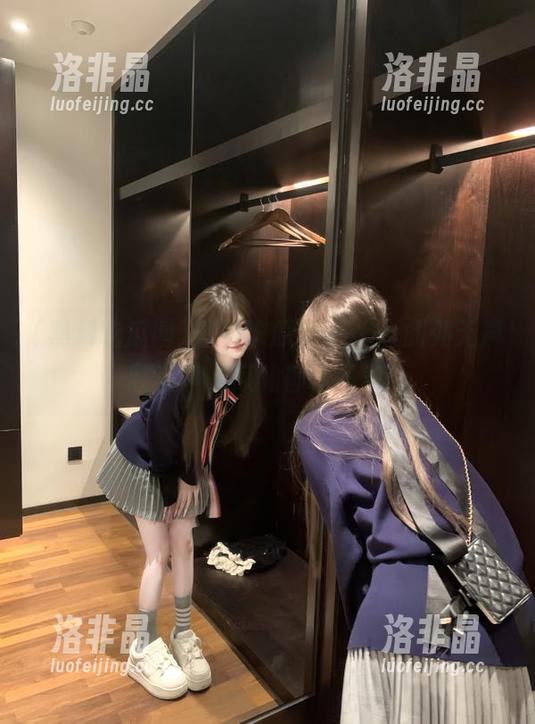 黑料吃瓜网app：此处无声胜有声，瓜儿都吵闹着！