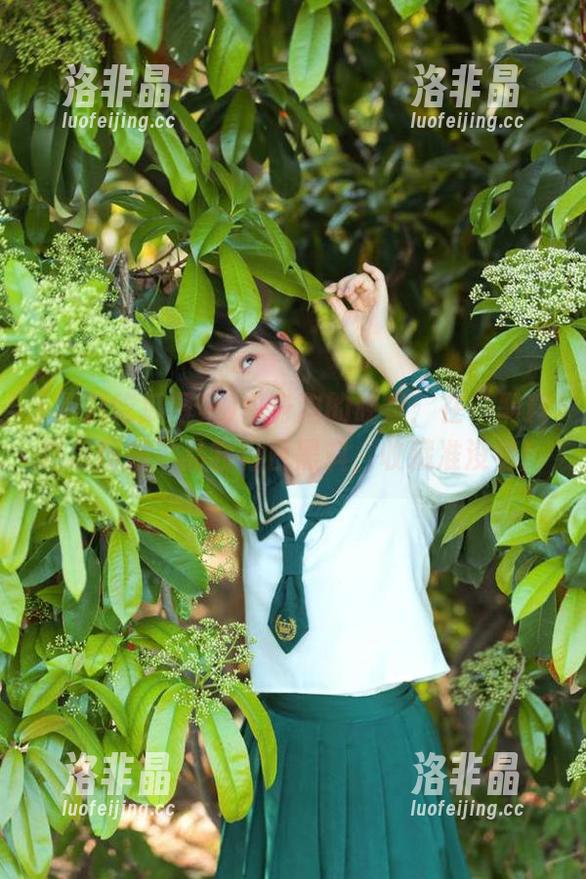 单身狗的晚餐：在“黑料吃瓜网站”品尝每日黑料，收藏准没错！
