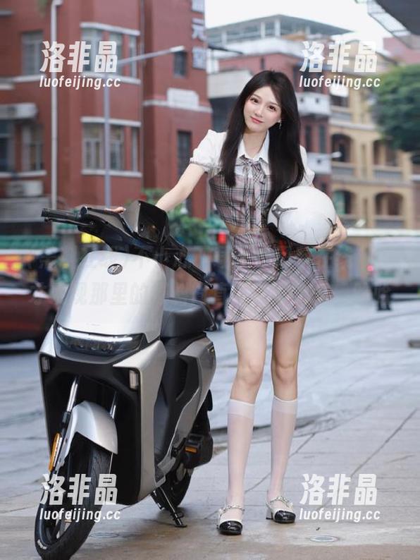 不小心下载了“黑料在线”，才发现那里的爆料简直可以写个书，哈哈