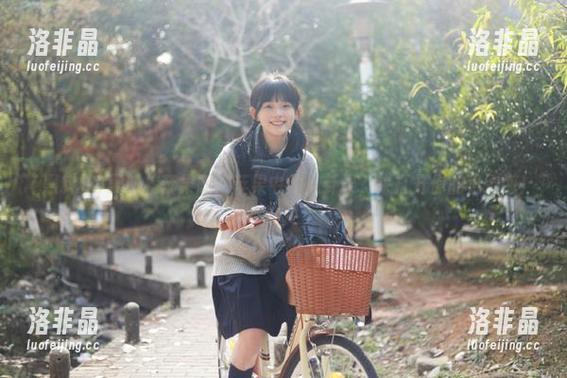 黑料榜苹果版：苹果中的八卦果，来打开你的小心脏！